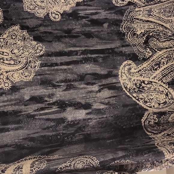 Catherine's multicolored 3/4 sleeve blouse size 3X - Picture 2 of 7